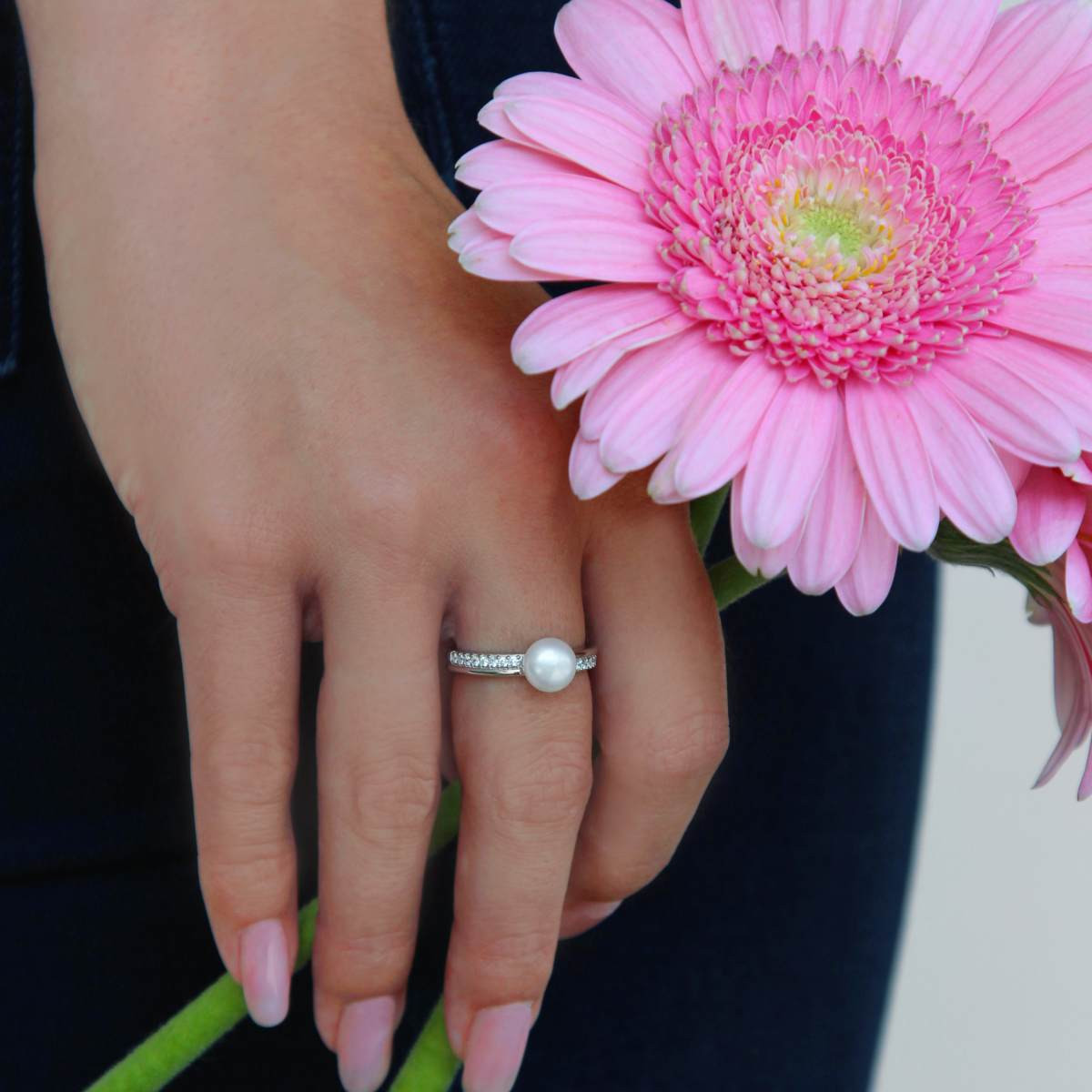 Bague argent 925 perle de culture de Chine et zirconias - vue porté 2
