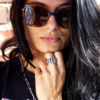 Bague argent 925 et ruthénium noir, spinelles noires et zirconias