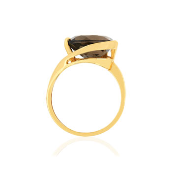 Bague or jaune 750, 1 quartz fumé 4,66 carats.
