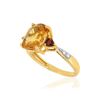 Bague or jaune 375, citrine, grenats, diamants.