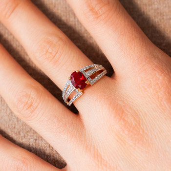 Bague plaque or 2 tons pierre imitation zirconias