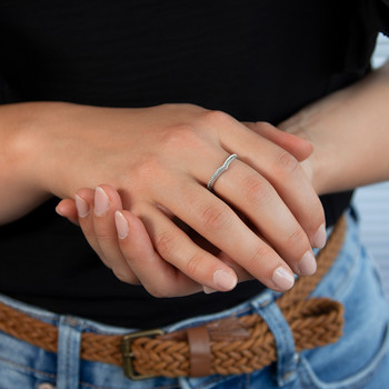 Bague argent 925 perlée, motif V.