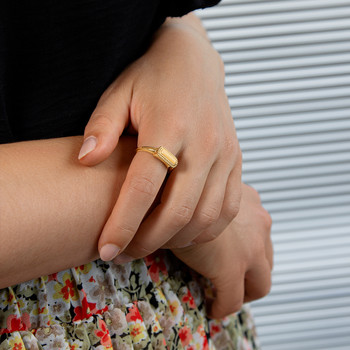 Bague plaqué or jaune perlée rectangulaire