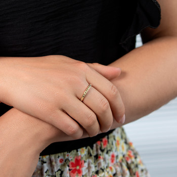 Bague plaqué or jaune et résine blanche, motif losange.