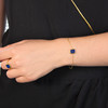 Bracelet or 750 jaune lapis lazuli rectangulaire 18.5 cm. - vue Vporté 1