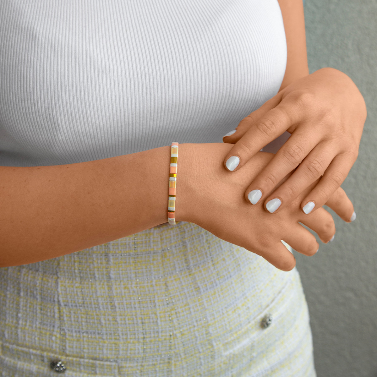 Bracelet élastique perles japonaises MIYUKI en verre émaillé ton orangé