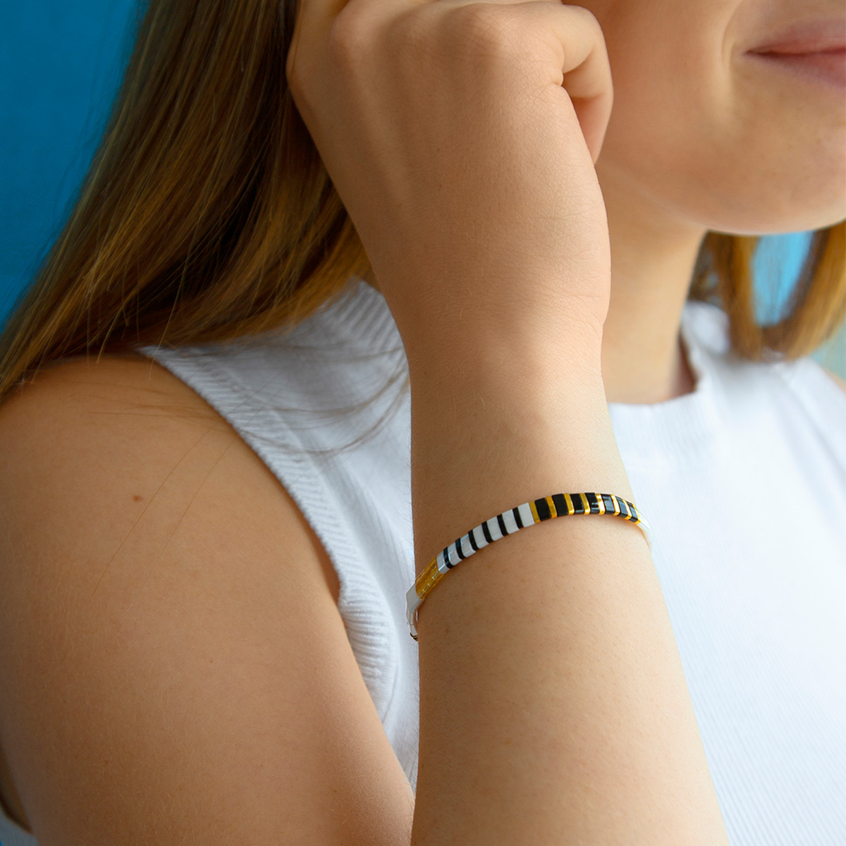 Bracelet élastique perles japonaises MIYUKI en verre émaillé ton noir et blanc