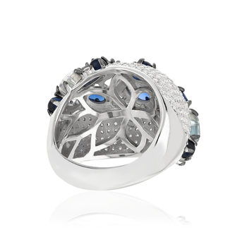 Bague argent 925 et ruthénium noir, pierres imitations bleues, zirconias.