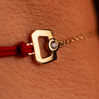 Bracelet boucle chaine or recyclé 750 jaune diamant et cordon rouge 18cm