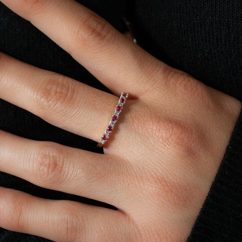Bague or 750 jaune et rhodié diamants et rubis