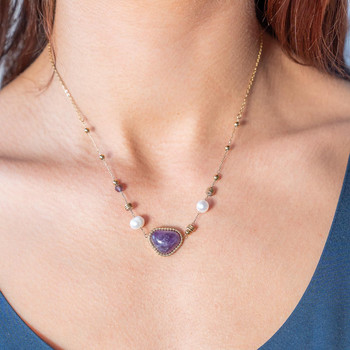 Collier acier doré améthystes et 2 perles de culture de Chine 48 cm