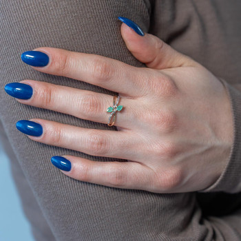 Bague or 375 jaune émeraudes et diamants