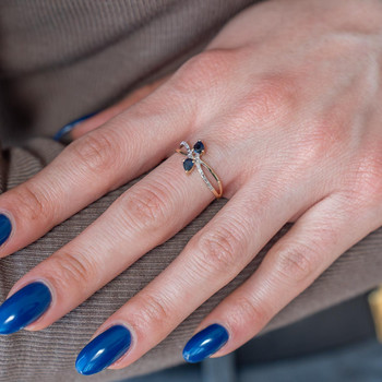 Bague or 375 jaune saphirs et diamants
