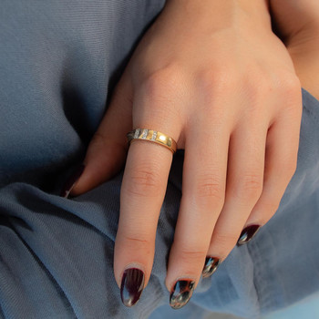 Yellow gold-plated ring with ziconias