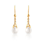Boucles d&rsquo;oreilles or 750 jaune perles de culture de Chine