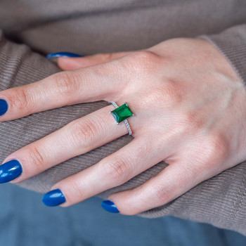 Bague argent 925 pierre synthétique verte et zirconias