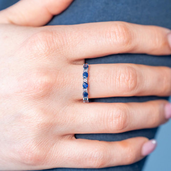 Bague or 750 blanc saphirs et diamants
