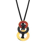 Collier plaqu&eacute; or corail r&eacute;sine