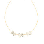 Collier plaqu&eacute; or nacre