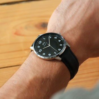 Montre MATY homme, bracelet cuir noir