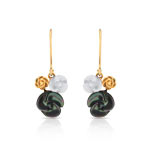 Boucles d oreilles or 750 jaune nacre