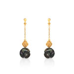 Boucles d oreilles or 750 jaune nacre