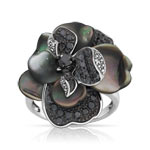 Bague or 750 blanc nacre et diamant blanc et noir