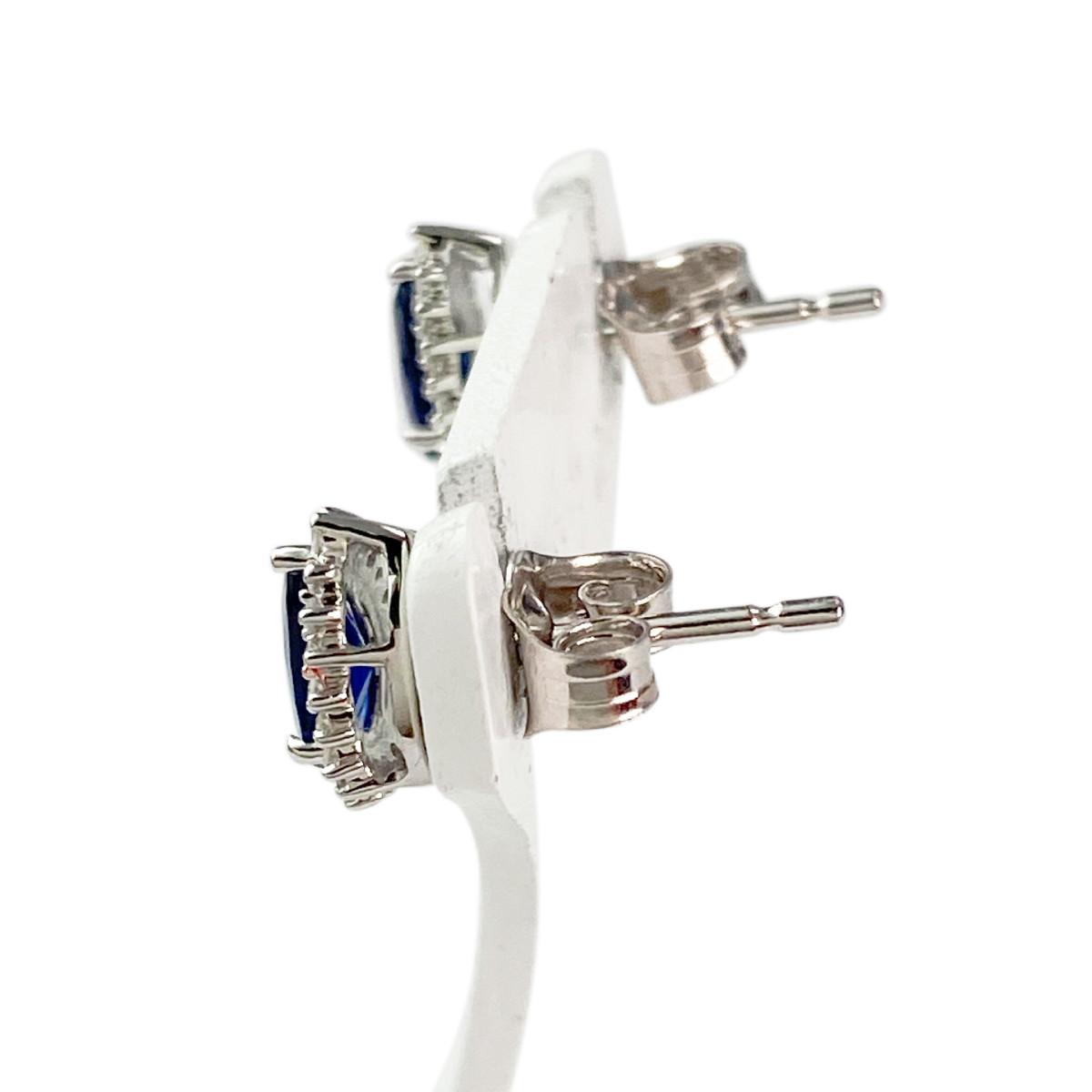 Boucles d'oreilles or 750 blanc saphir et diamant - vue 2
