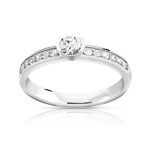 Bague solitaire or 750 blanc diamant 40/100e de carat