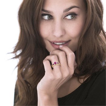 Bague or 750 2 tons rectangulaire rubis et diamants