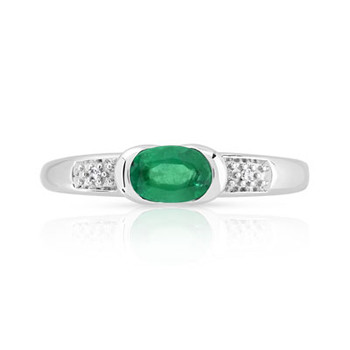 Bague or 750 blanc émeraude ovale et diamants