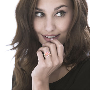Bague or 375 rose fleur pierres fines diamants perle de culture de Chine et nacre rose
