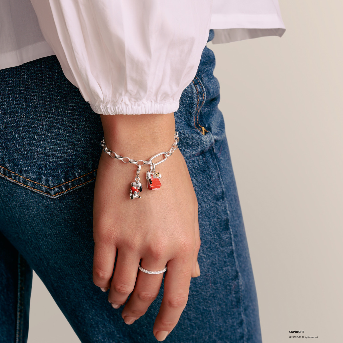 Charm's THOMAS SABO X PEANUTS argent 925 - vue porté 1