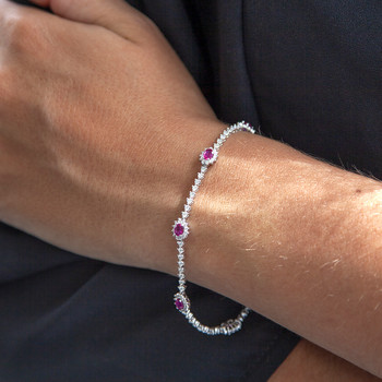 Bracelet d'occasion or 750 blanc rubis diamants 18 cm