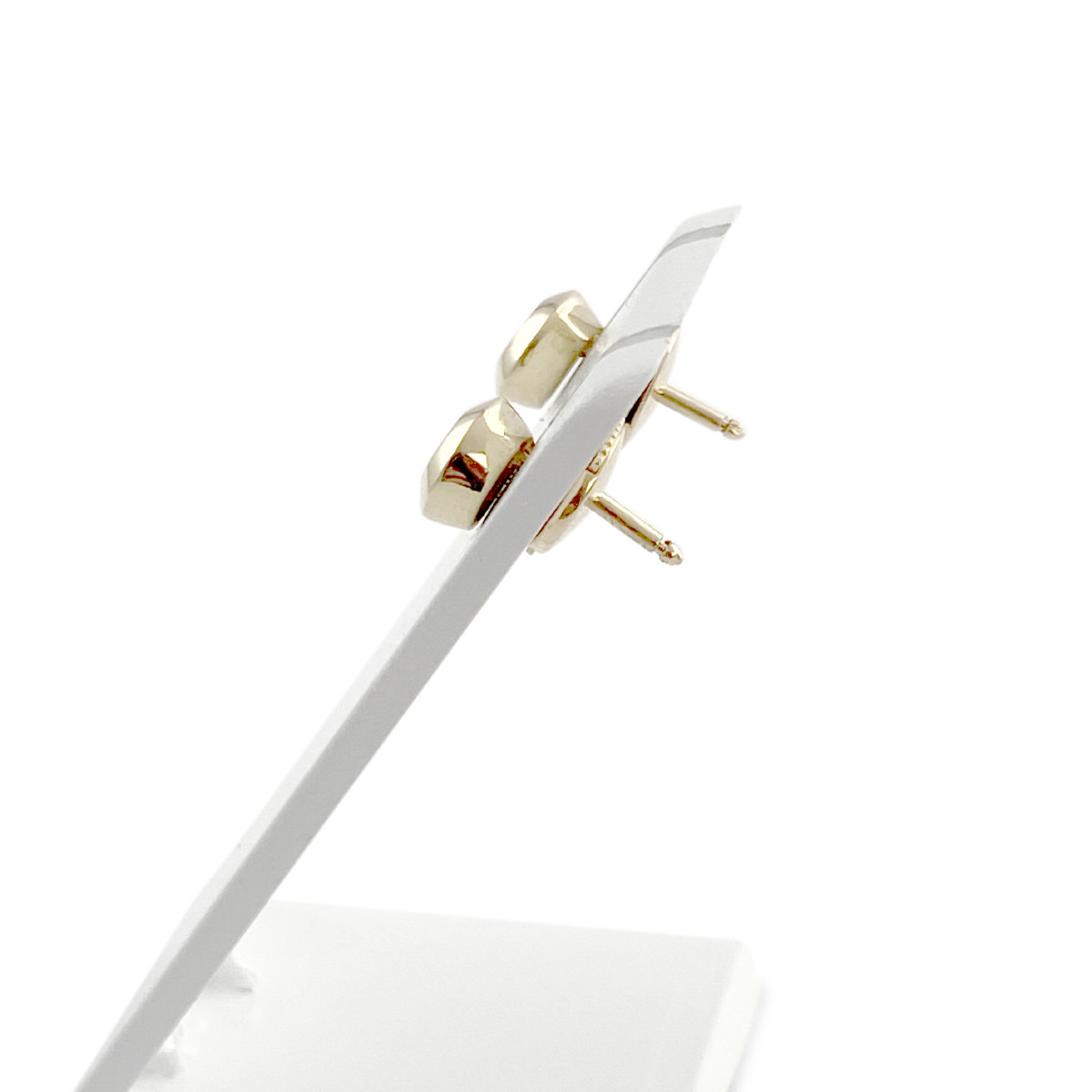 Boucles d'oreilles d'occasion or 750 jaune diamants - vue 2