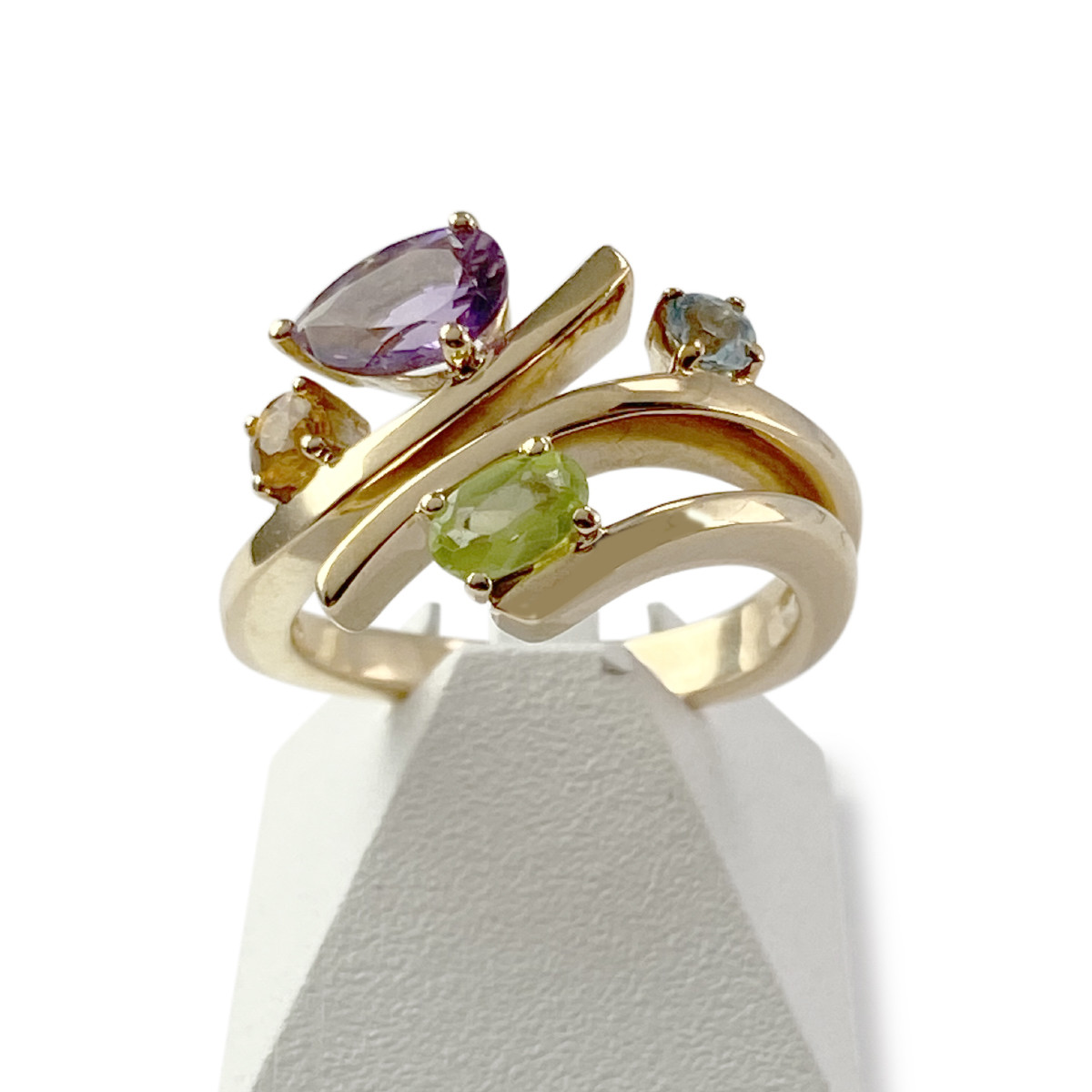 Bague d'occasion or 750 jaune pierres fines