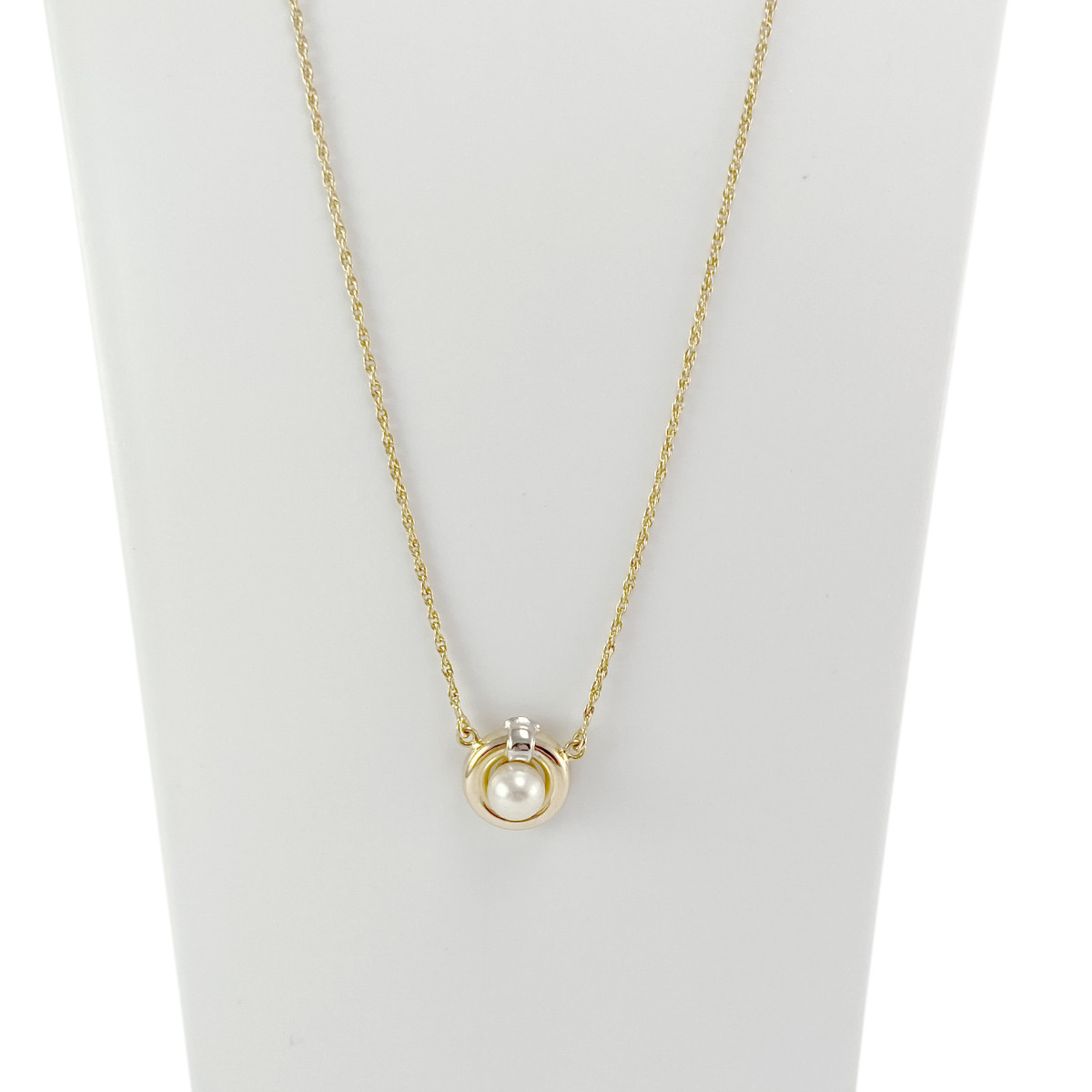 Collier d'occasion or 750 jaune perle de culture 41 cm