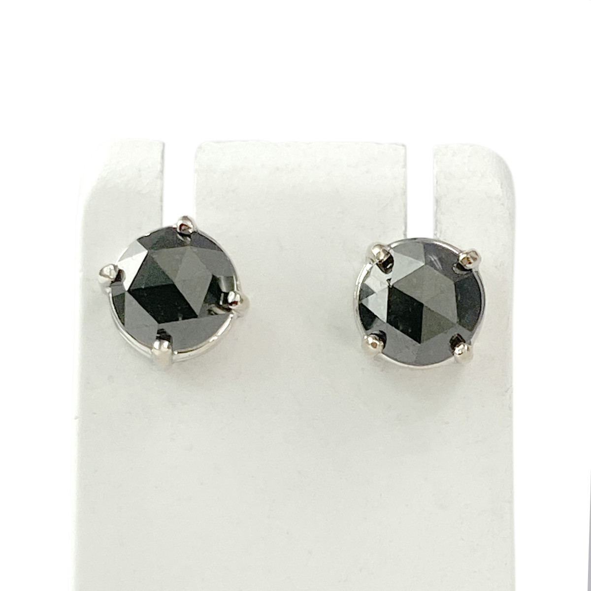 Boucles d'oreilles d'occasion or 750 blanc diamants noirs