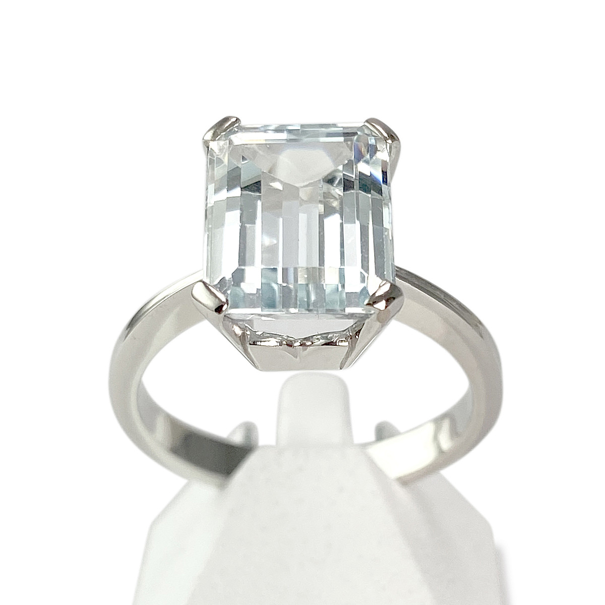 Bague d'occasion or 750 blanc aigue marine
