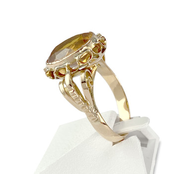 Bague d'occasion or 750 jaune corindon synthétique jaune