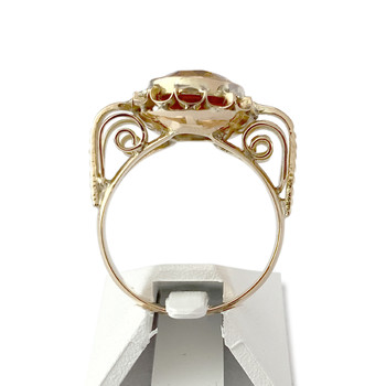 Bague d'occasion or 750 jaune corindon synthétique jaune