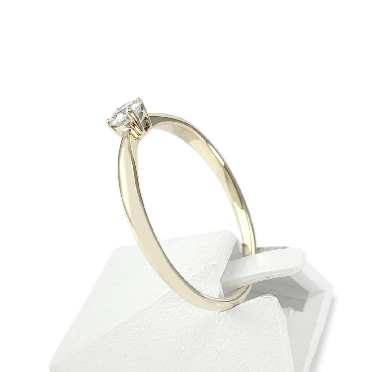 Solitaire d'occasion or 750 jaune diamant synthétique - vue 2