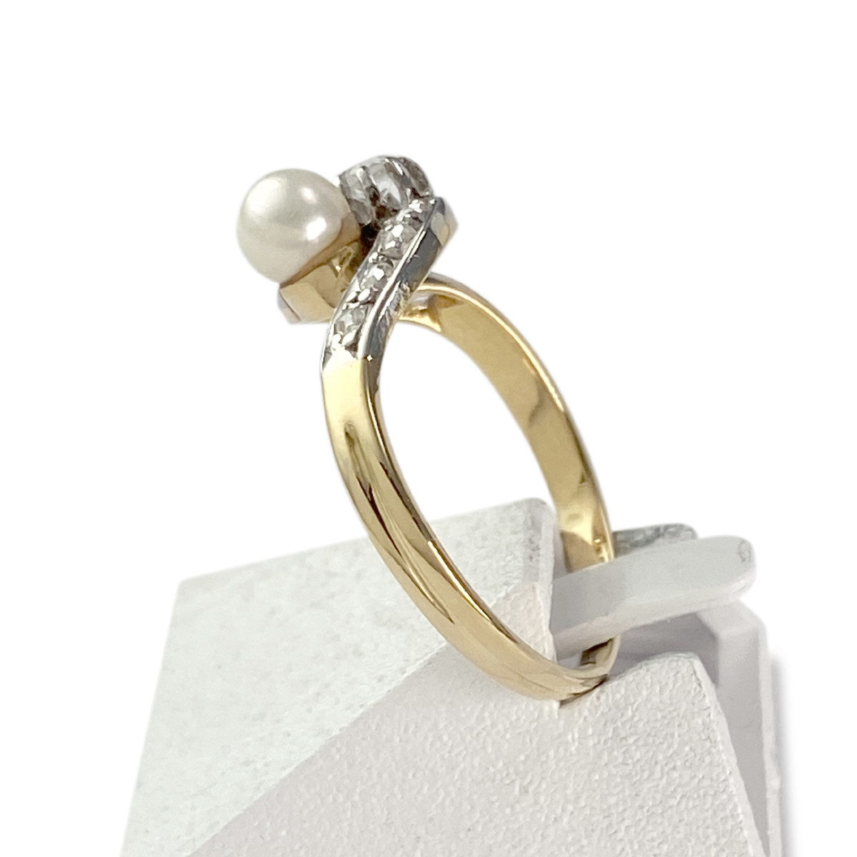 Bague d'occasion or 750 jaune et rhodié diamants perle de culture et perle blanche - vue 2