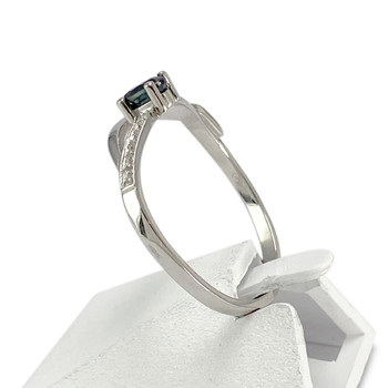 Bague d'occasion or 750 blanc saphir ovale