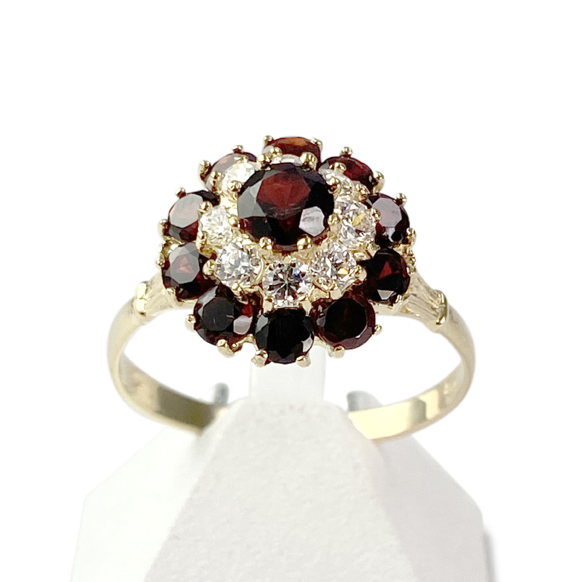 Bague d'occasion or 750 jaune grenats zirconias