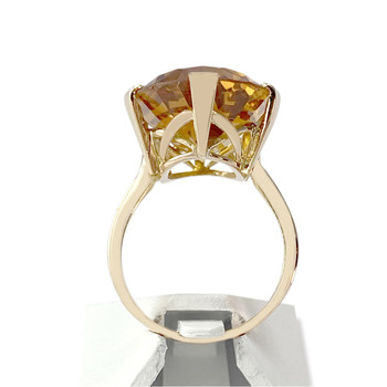 Bague d'occasion or 750 jaune corindon synthétique