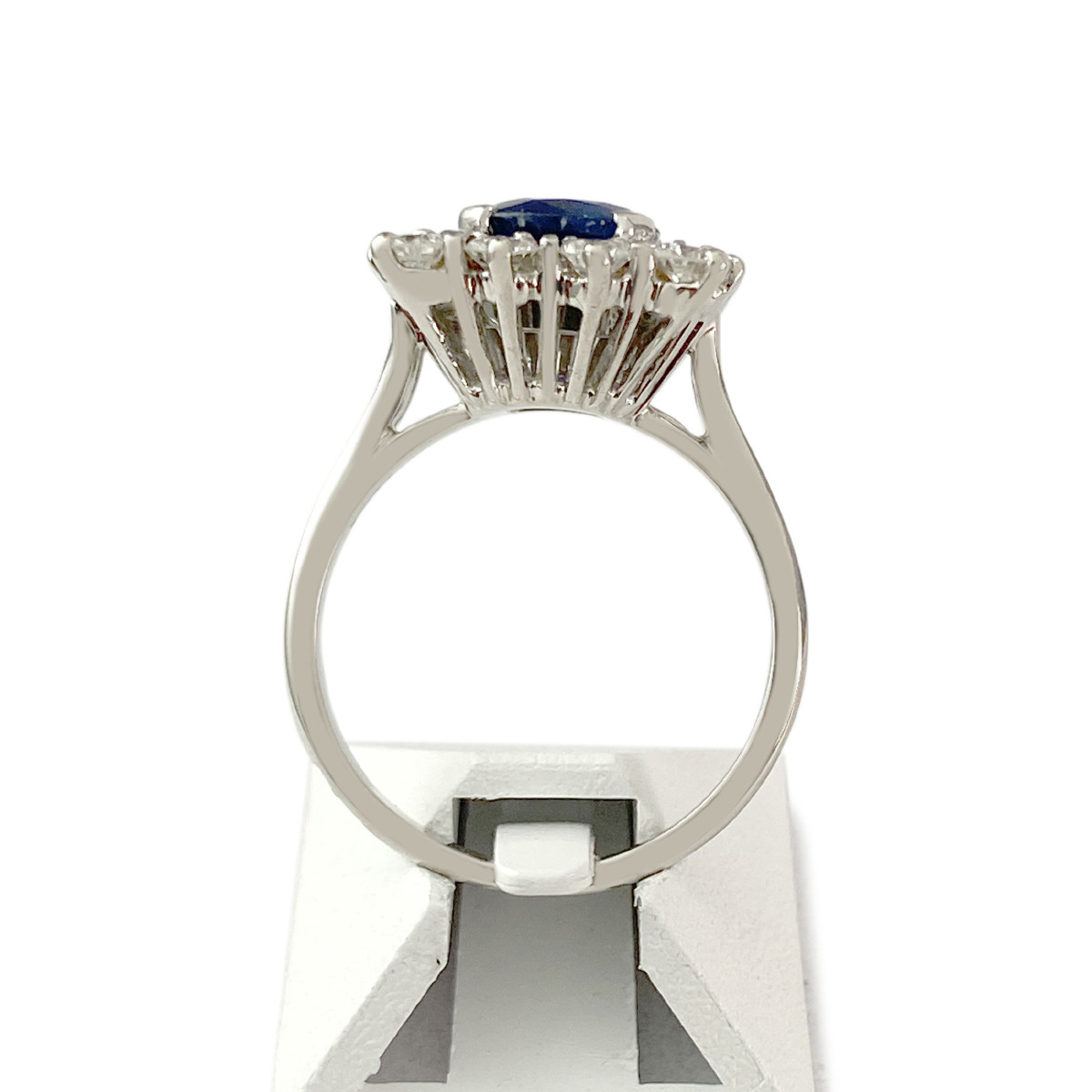 Bague d'occasion or 750 blanc saphir diamants - vue 3