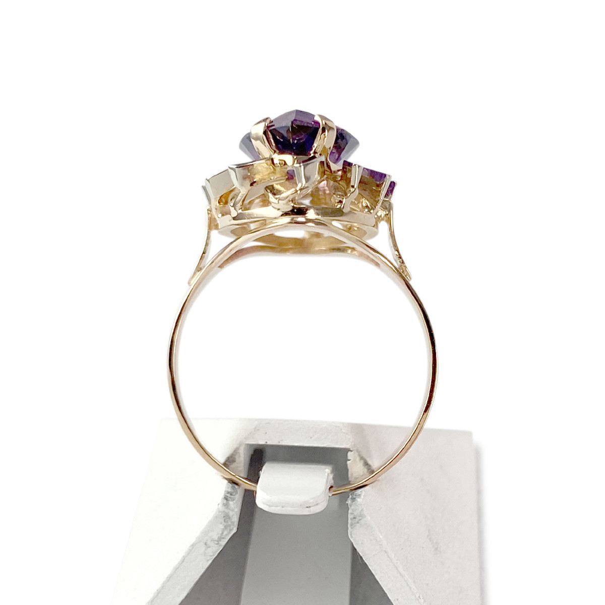 Bague d'occasion or 750 jaune 2tons corindon synthétique - vue 3