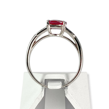 Bague Vintage d'occasion or 750 blanc diamants rubis Mozambique non chauffé