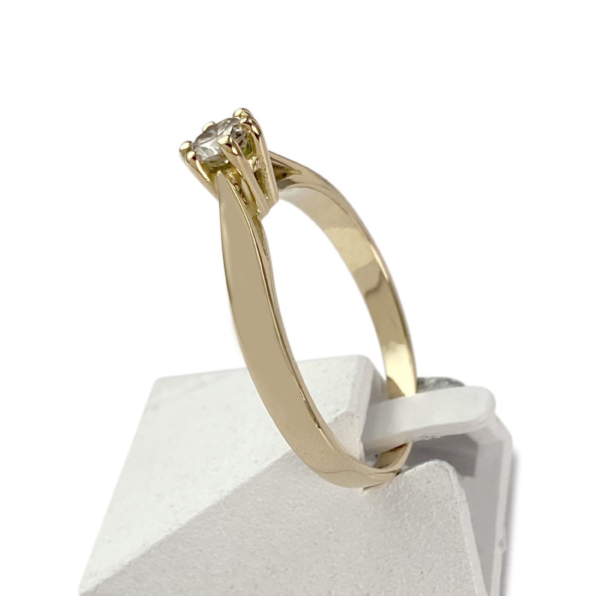 Solitaire d'occasion or 750 jaune diamant - vue 2